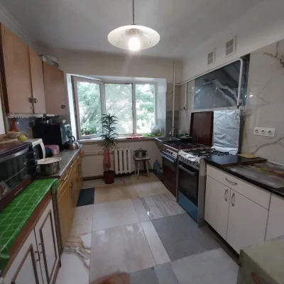Продаётся  комната в коммунальной квартире.