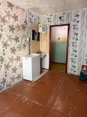 Продам комнату в общежитии центр