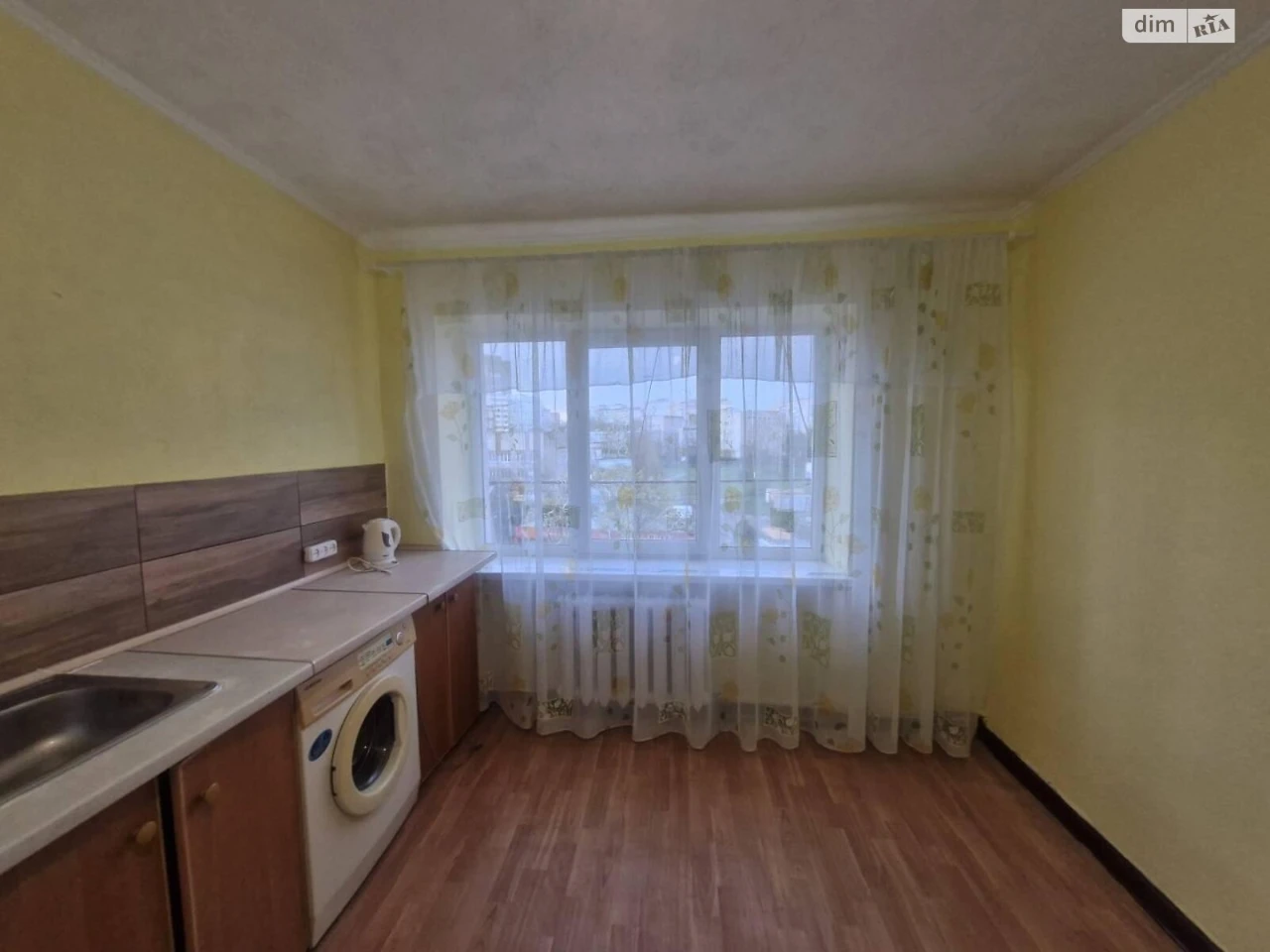 Продаж Кімната