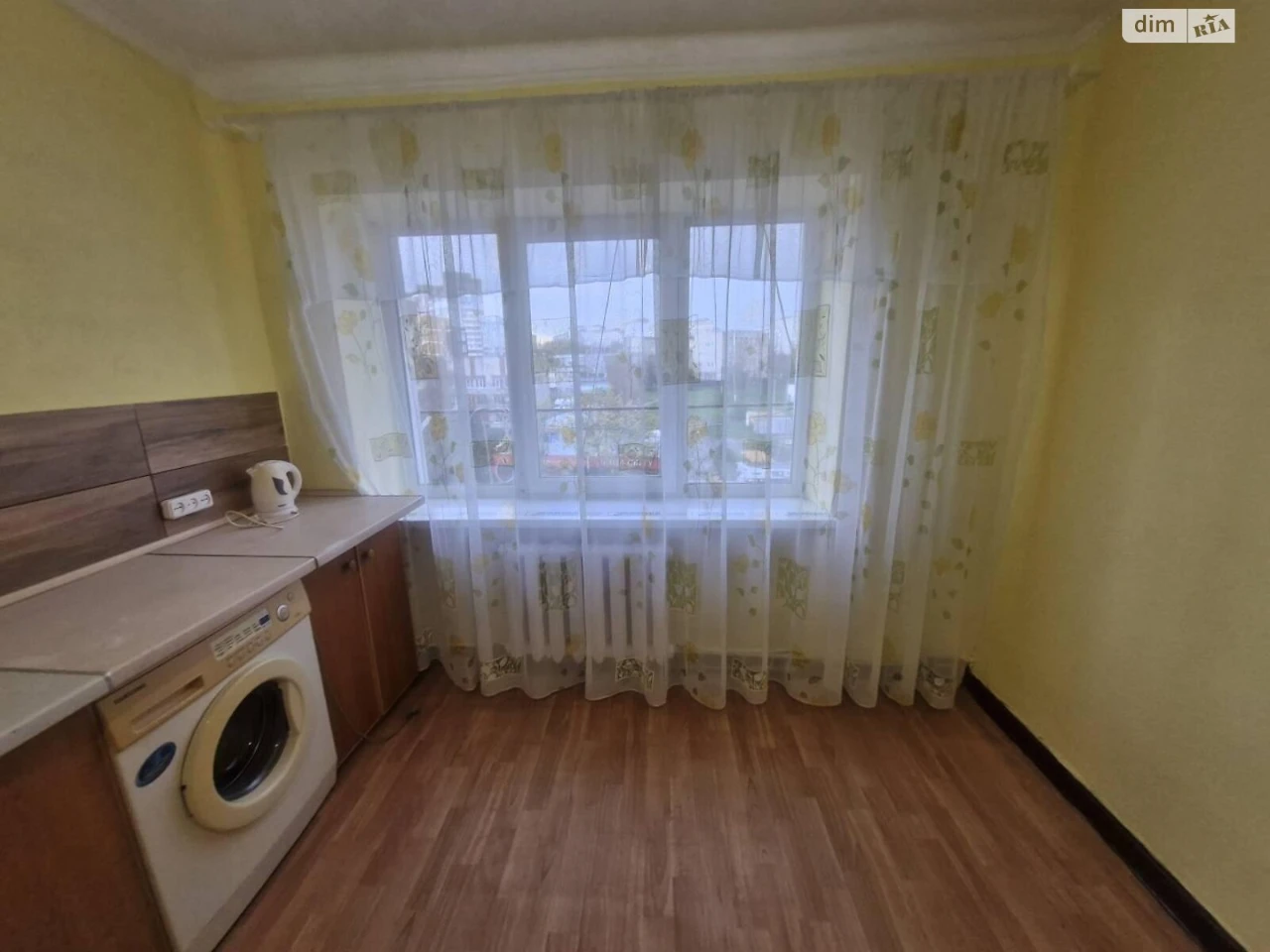 Продаж Кімната