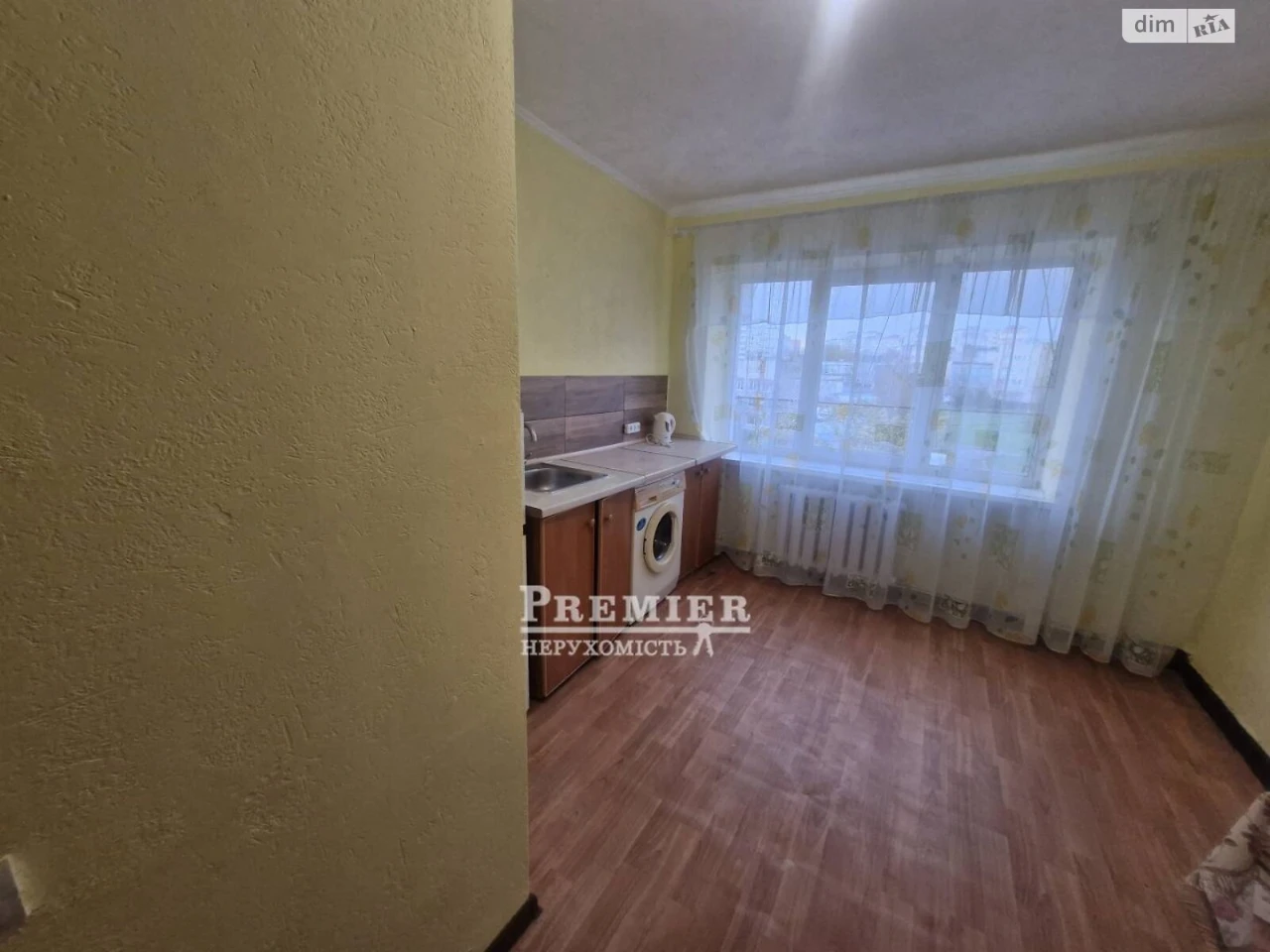 Продаж Кімната