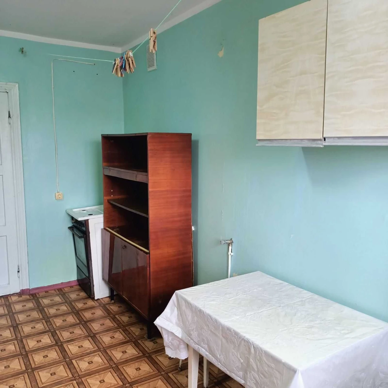 Продається СВОЯ кімната у комунальній квартирі на вул. Олекс