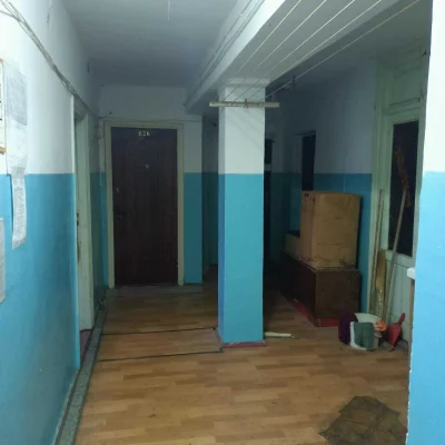 Продається СВОЯ кімната у комунальній квартирі на вул. Олекс