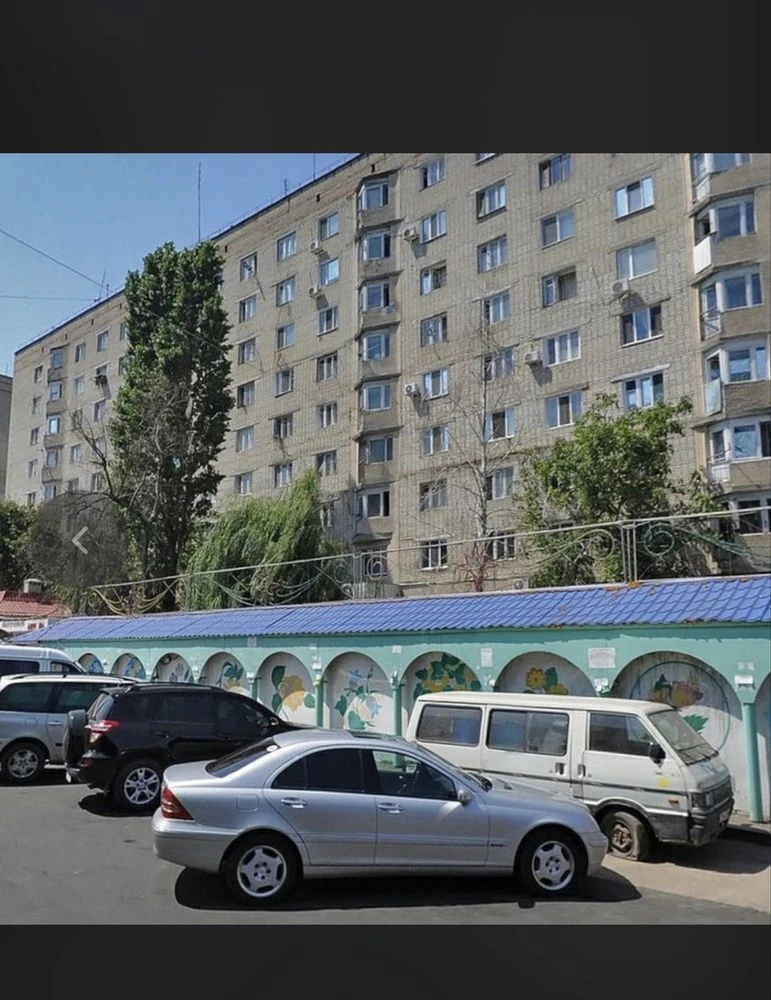 Продаю комнату 11 м² в общежитии, Черноморск, 5500$