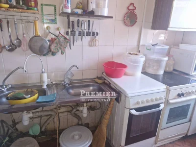 Продаж Кімната
