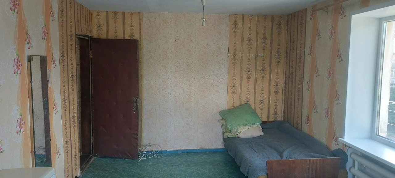 Продам кімнату .