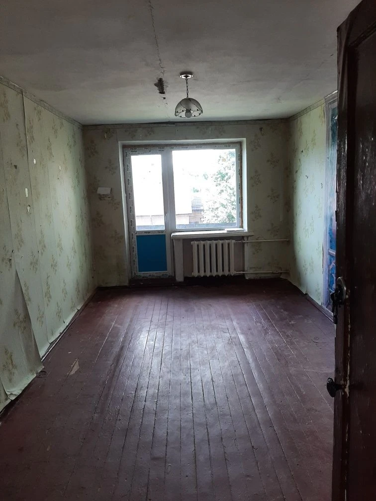 Кімната у гуртожитку, центр міста