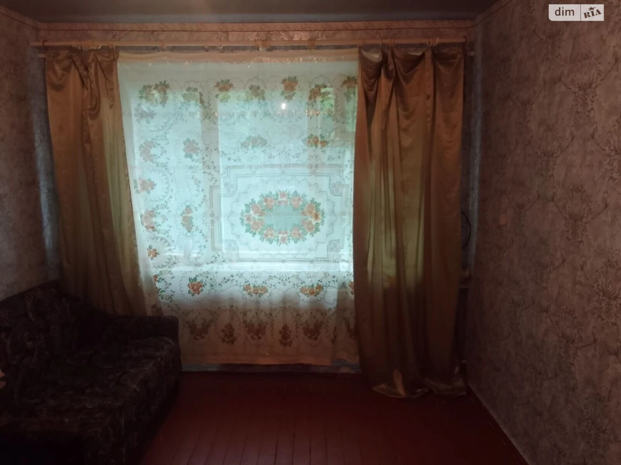 Продаж Кімната