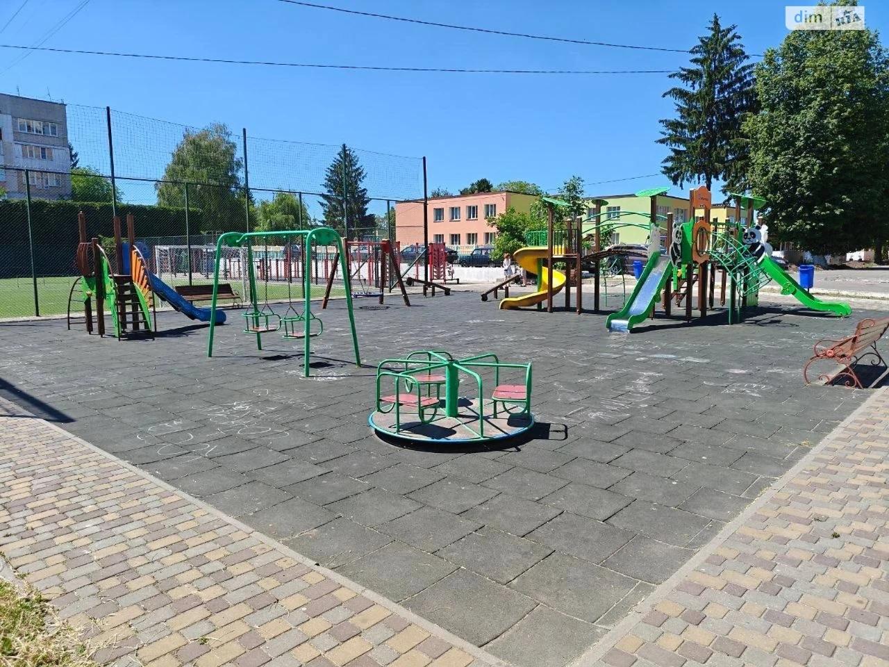Продаж Кімната