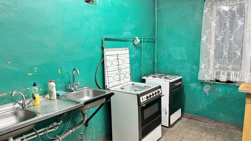Продам комнату в общежитии ( рн Дружба )