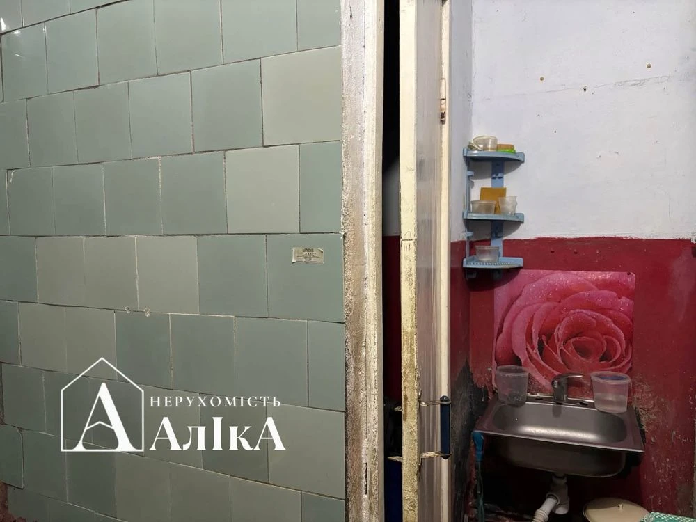 Продам кімнату в секції
