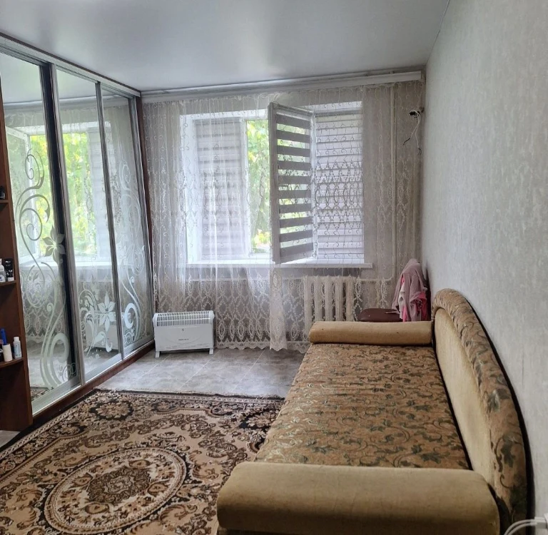 Продається кімната