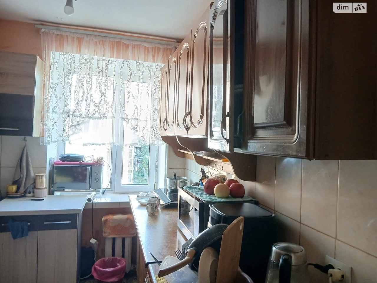 Продаж Кімната