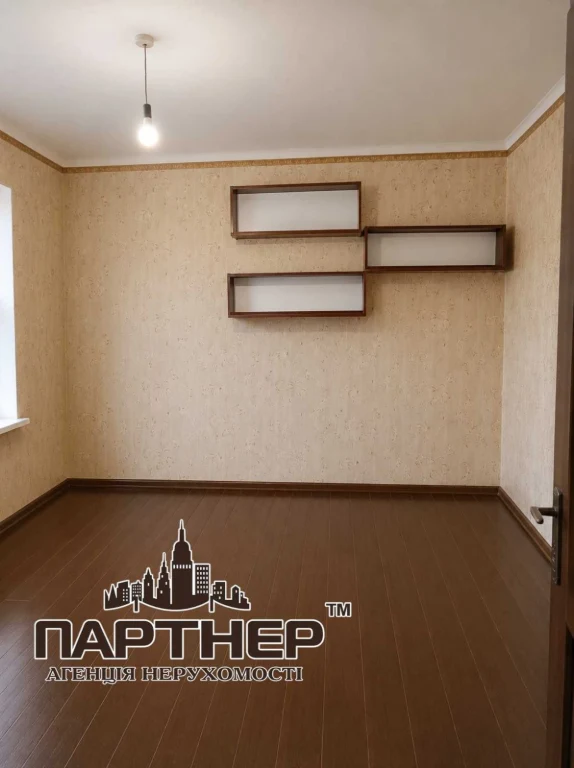 Продаж кімнати в малосімейці