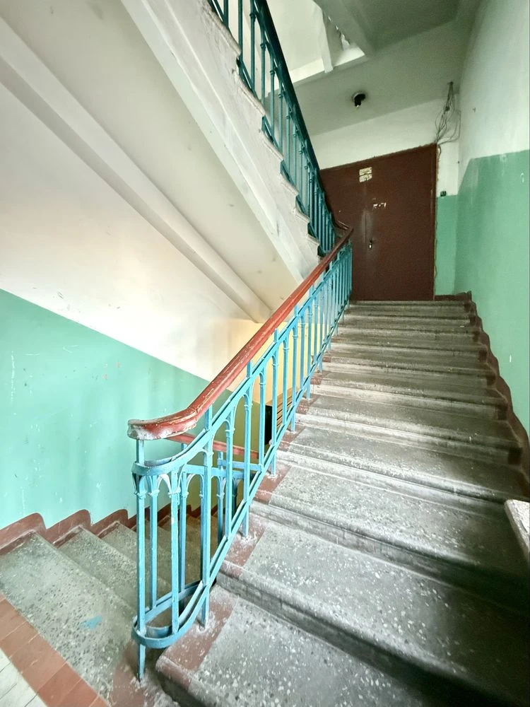 Крюків, кімната з євроремонтом