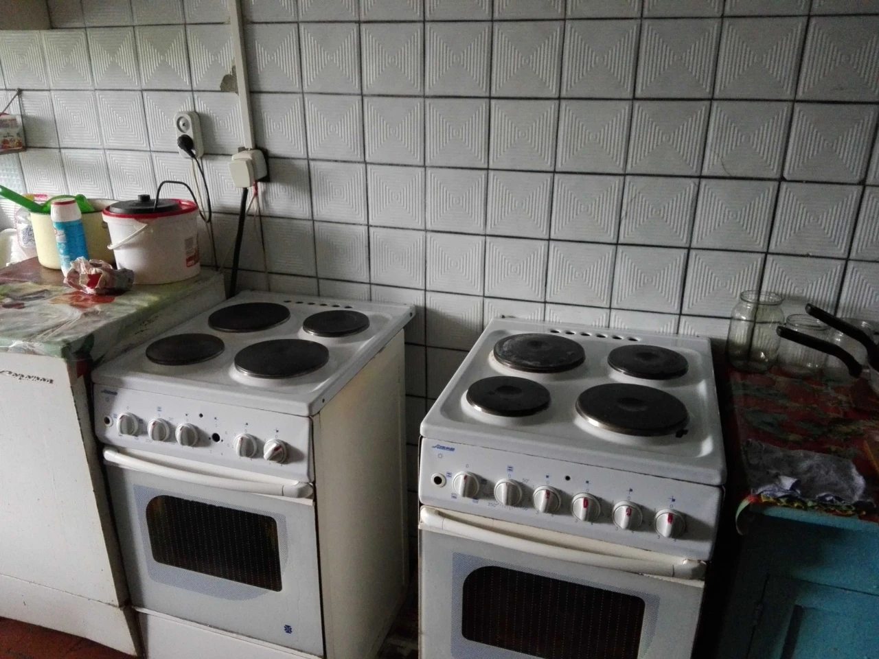 Продам велику малосімейку у Крюкові.
