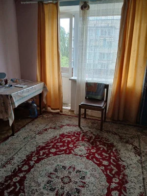 Продам дві кімнати в центрі Бучі