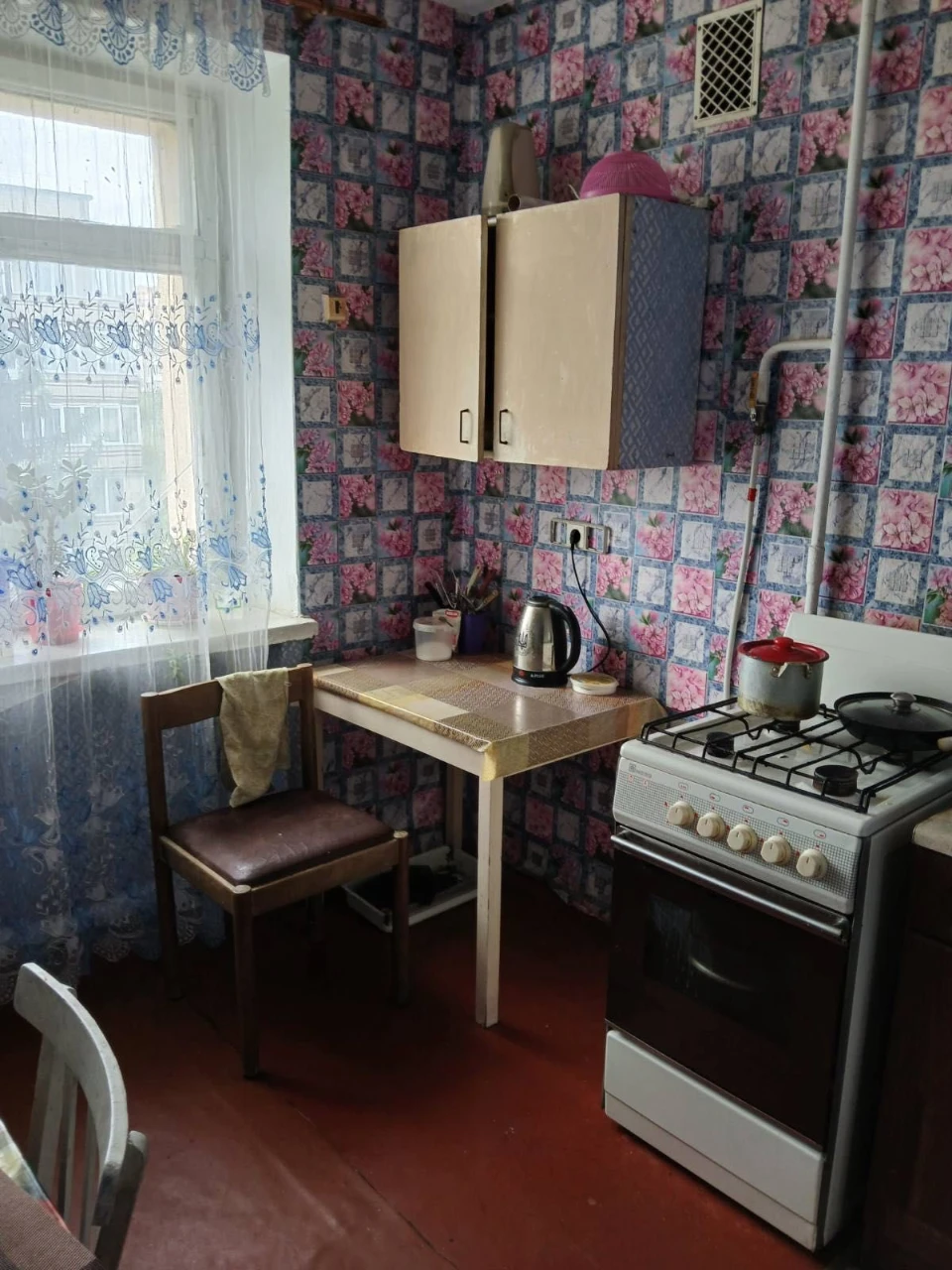 Продам дві кімнати в центрі Бучі