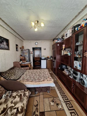 Продаю кімнату в комунальній квартирі по вулиця Мазепи.