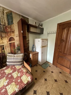 Кімната в гуртожитку, центр міста, терміново