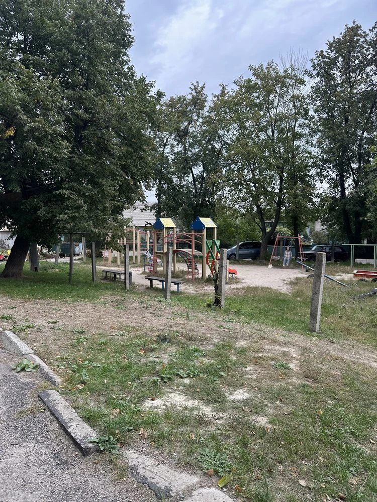 Кімната в гуртожитку, центр міста, терміново