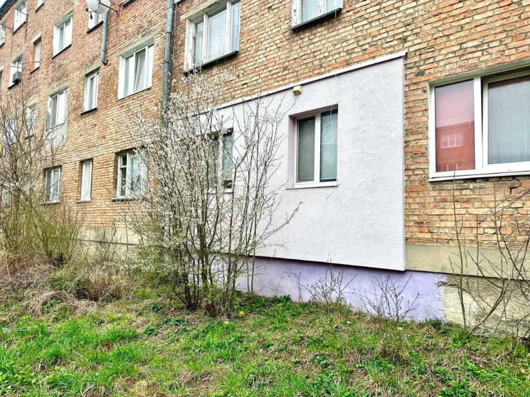 Продаж 2х суміжних кімнат в гуртожитку у м. Стебник!