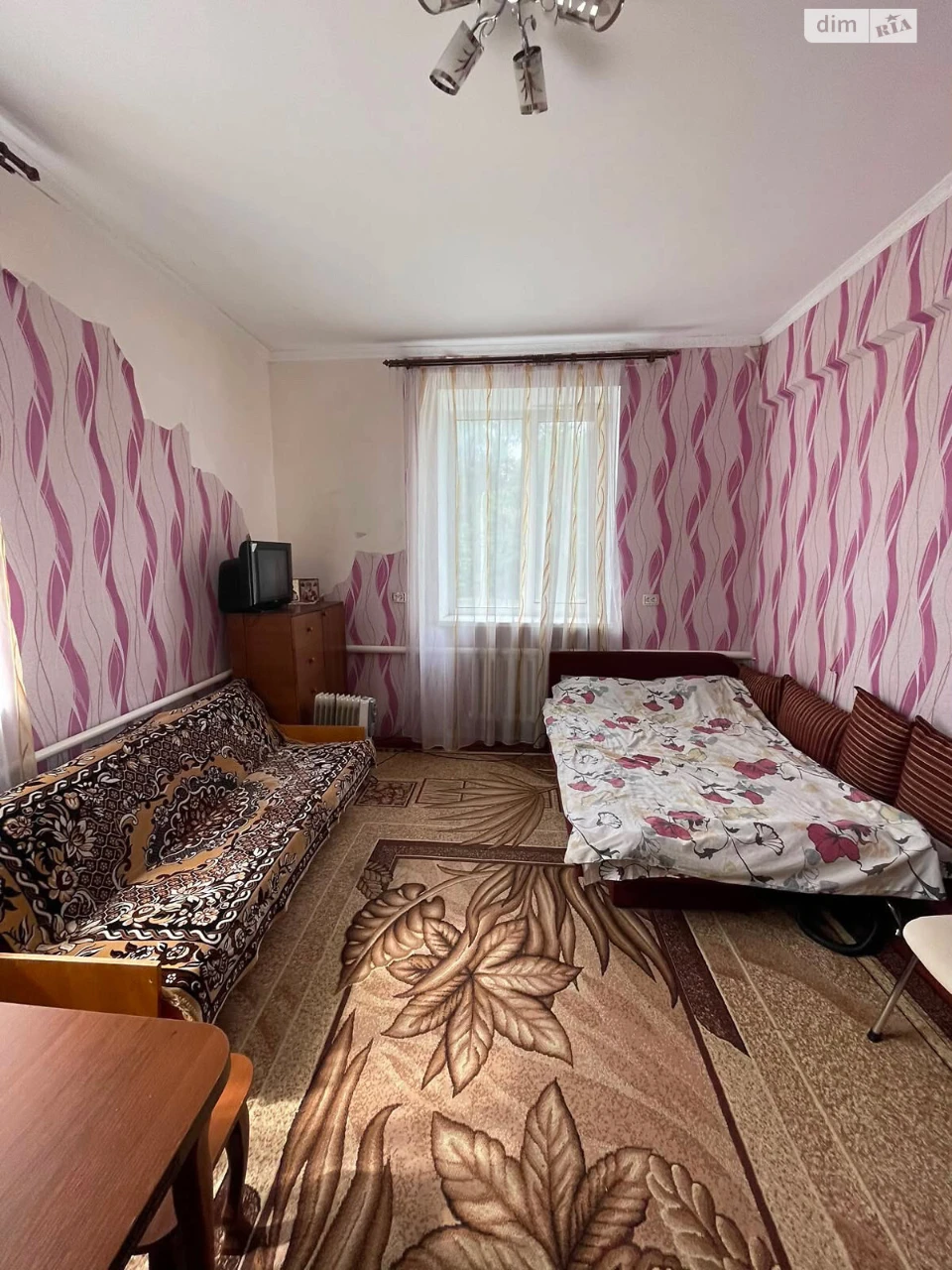 Продаж Кімната