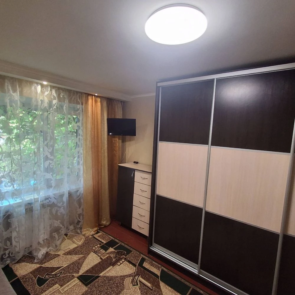 Продам кімнату в гуртожитку м. Вишневе