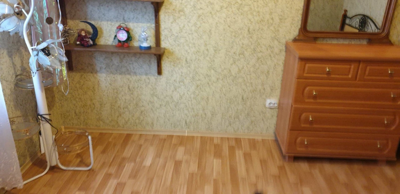 Сдам 2 разные комнаты !!