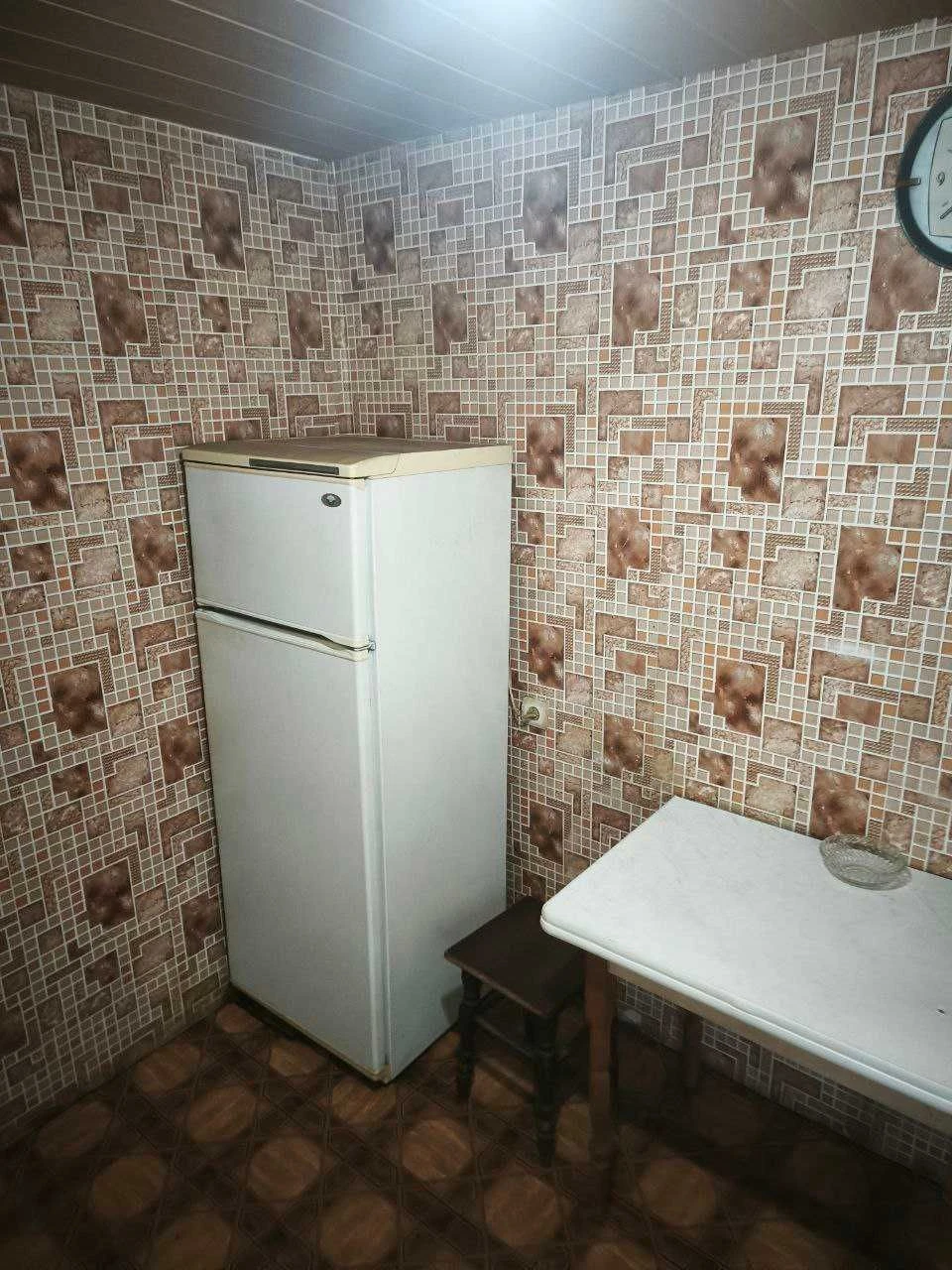 Аренда Газ Комната 2-хк в коммуне на Пр.Добровольского/6 Сув