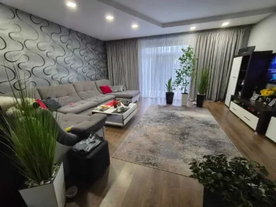 Продаж чудовий 3-поверховий котедж  Варшавська/Малоголосківс