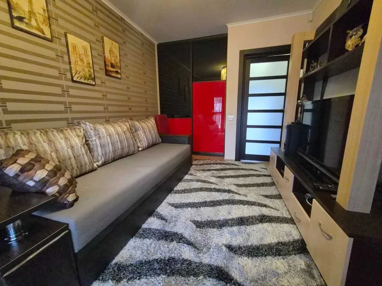 Продаж чудовий 3-поверховий котедж  Варшавська/Малоголосківс