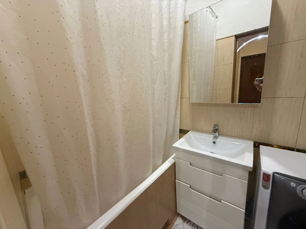 2 кімнатна сталінка з балконом на Середньофантанській