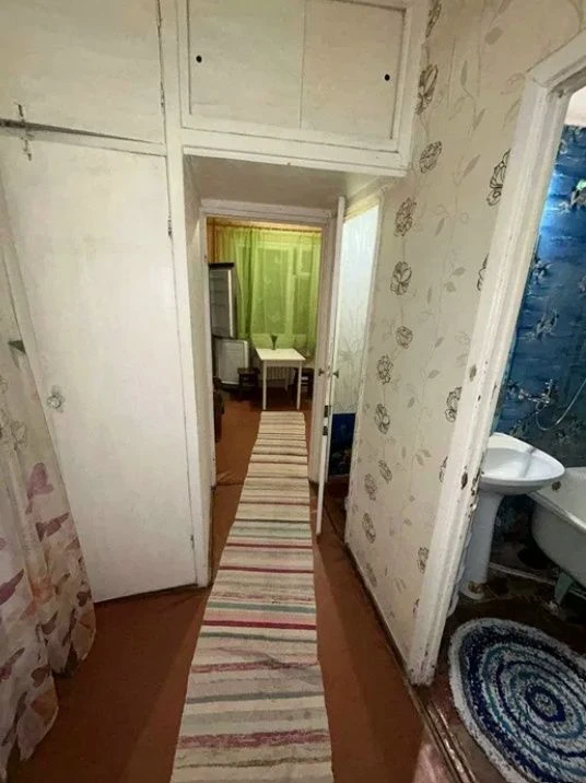 Продам 1 кімнатну квартиру. Вул.Генерала Петрова, кут Космон