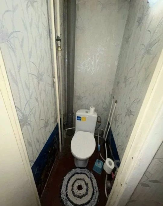 Продам 1 кімнатну квартиру. Вул.Генерала Петрова, кут Космон