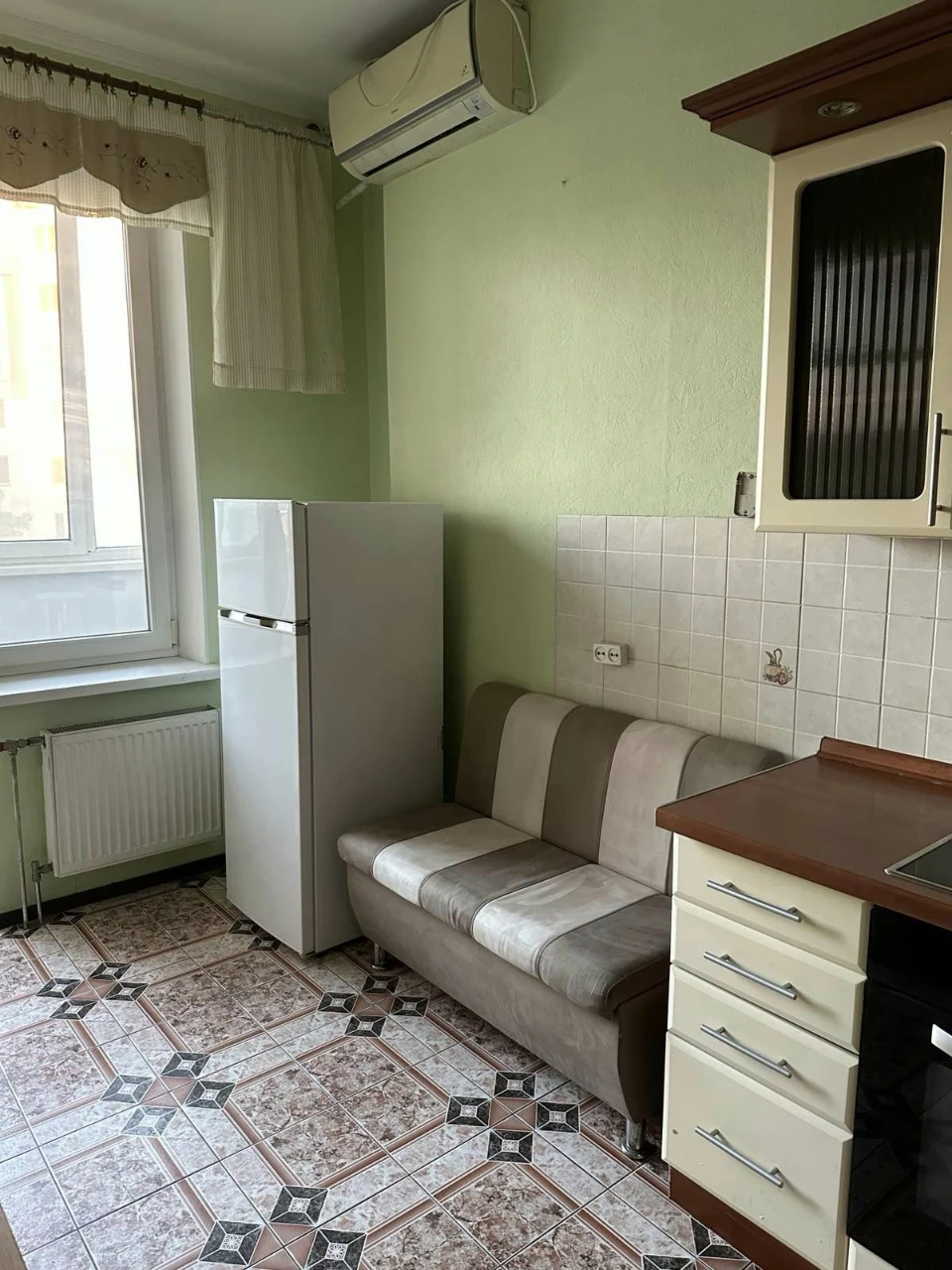 Продам 1 кімнатну квартиру. Вул. Пішонівська. ЖК "Консоль".