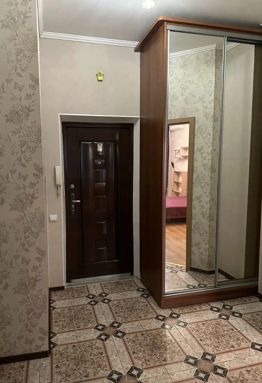 Продам 1 кімнатну квартиру. Вул. Пішонівська. ЖК "Консоль".