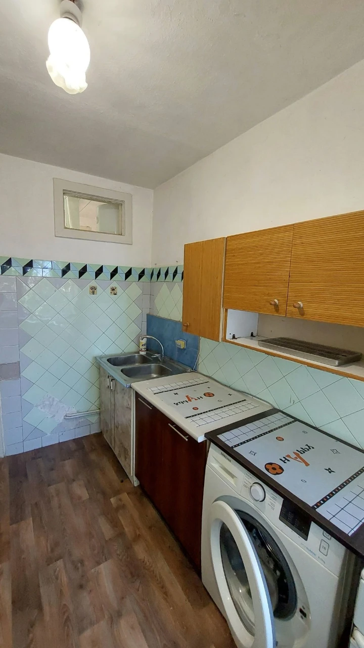 Продам 2 кімнатну квартиру. Вул.Колонтаївська, кут Старопорт