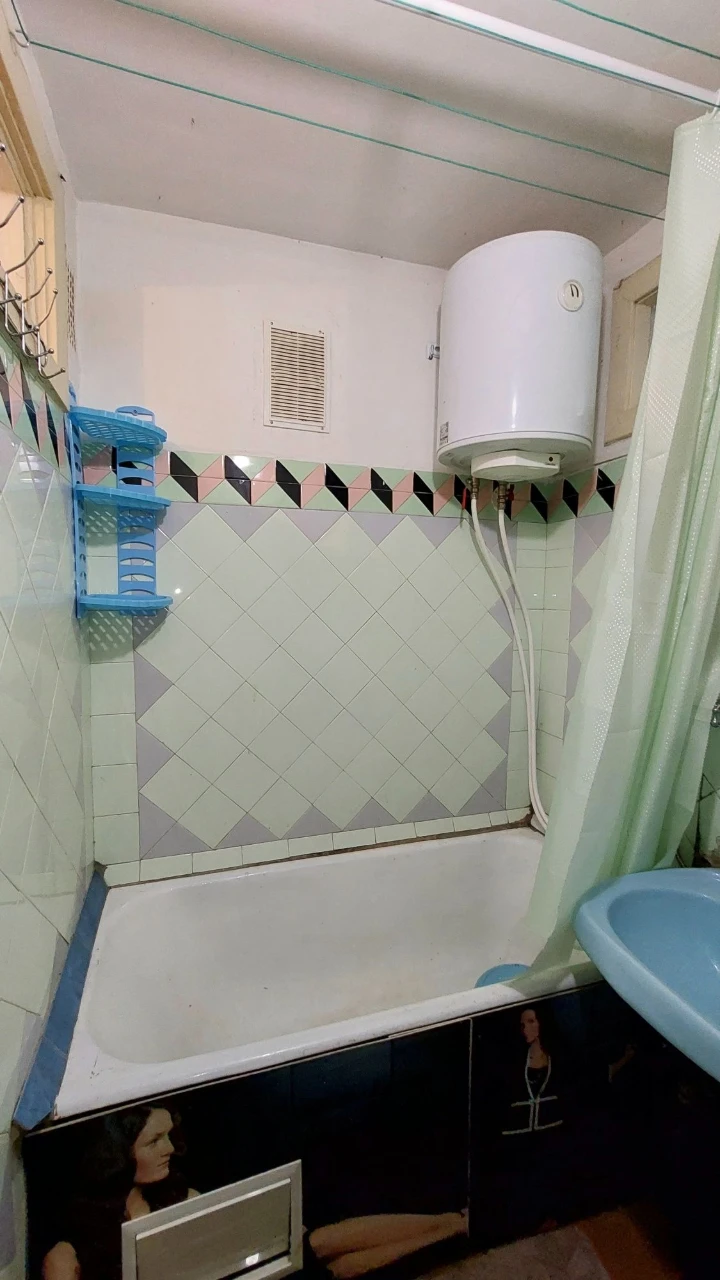 Продам 2 кімнатну квартиру. Вул.Колонтаївська, кут Старопорт