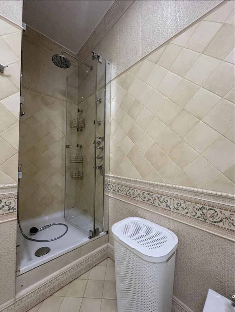 Продам 3 комн. квартиру плюс паркоместо  в Мукачевском пер-к