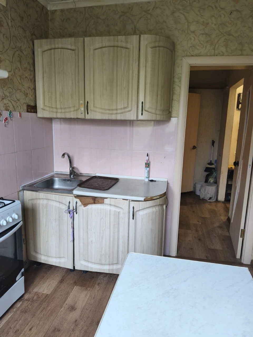 Продам 2 ком квартиру на Высоцкого