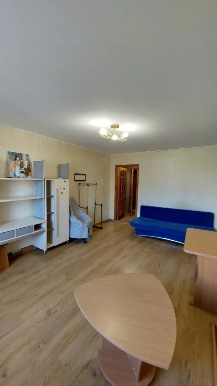 Продам квартиру. Фонтанська дорога, кут вул. Леваневского. С