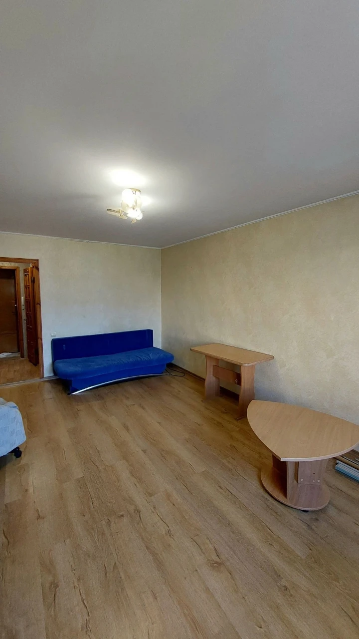 Продам квартиру. Фонтанська дорога, кут вул. Леваневского. С