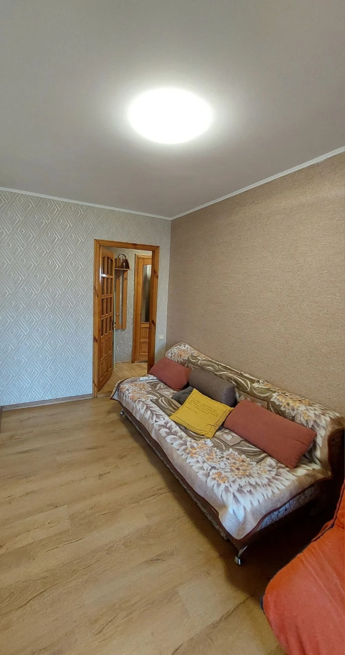 Продам квартиру. Фонтанська дорога, кут вул. Леваневского. С