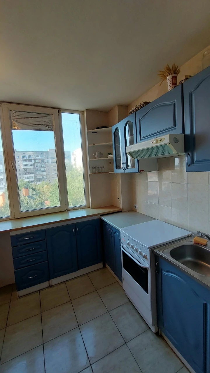 Продам квартиру. Фонтанська дорога, кут вул. Леваневского. С
