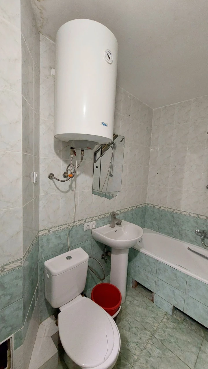 Продам квартиру. Фонтанська дорога, кут вул. Леваневского. С