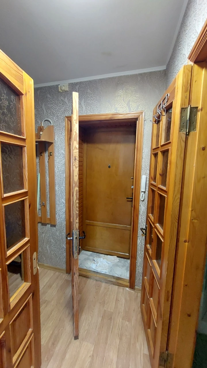 Продам квартиру. Фонтанська дорога, кут вул. Леваневского. С