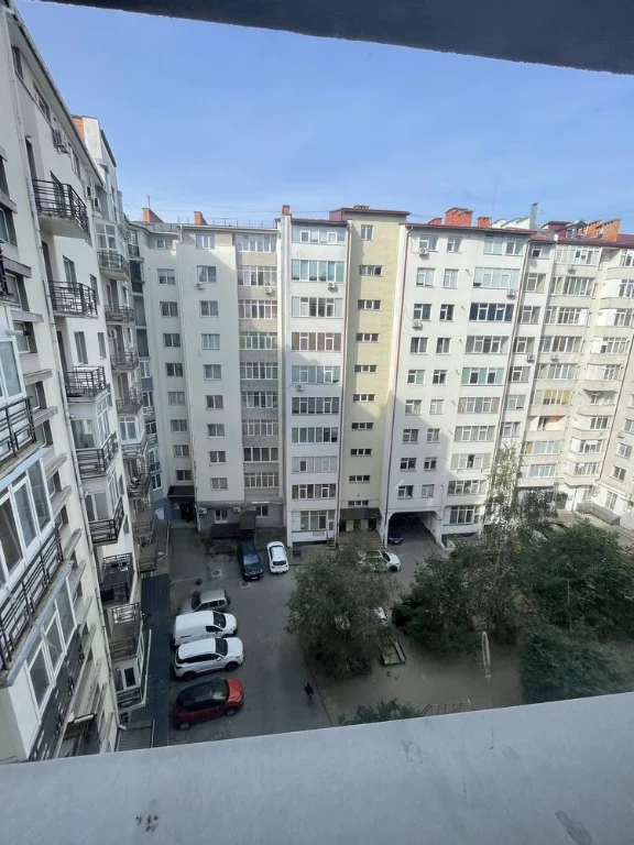 Продаж просторої квартири в центрі