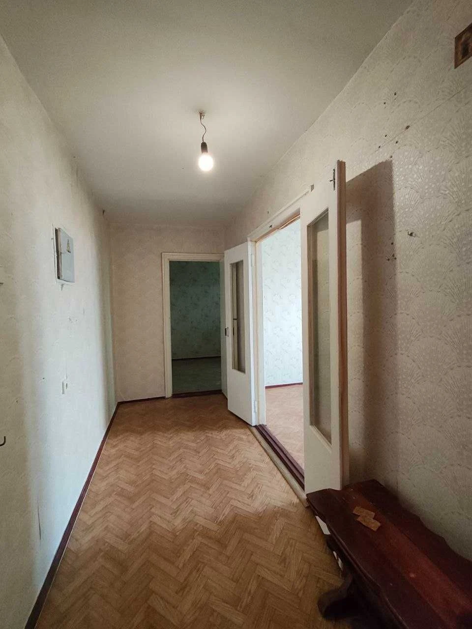 Продаю 2х.кім. квартиру в мікрорайоні Жовтневе