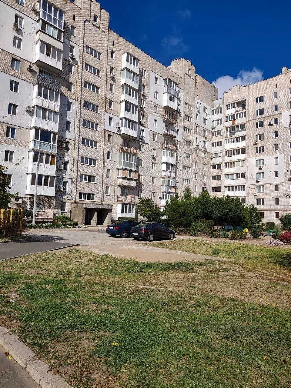 Продаю 2х.кім. квартиру в мікрорайоні Жовтневе